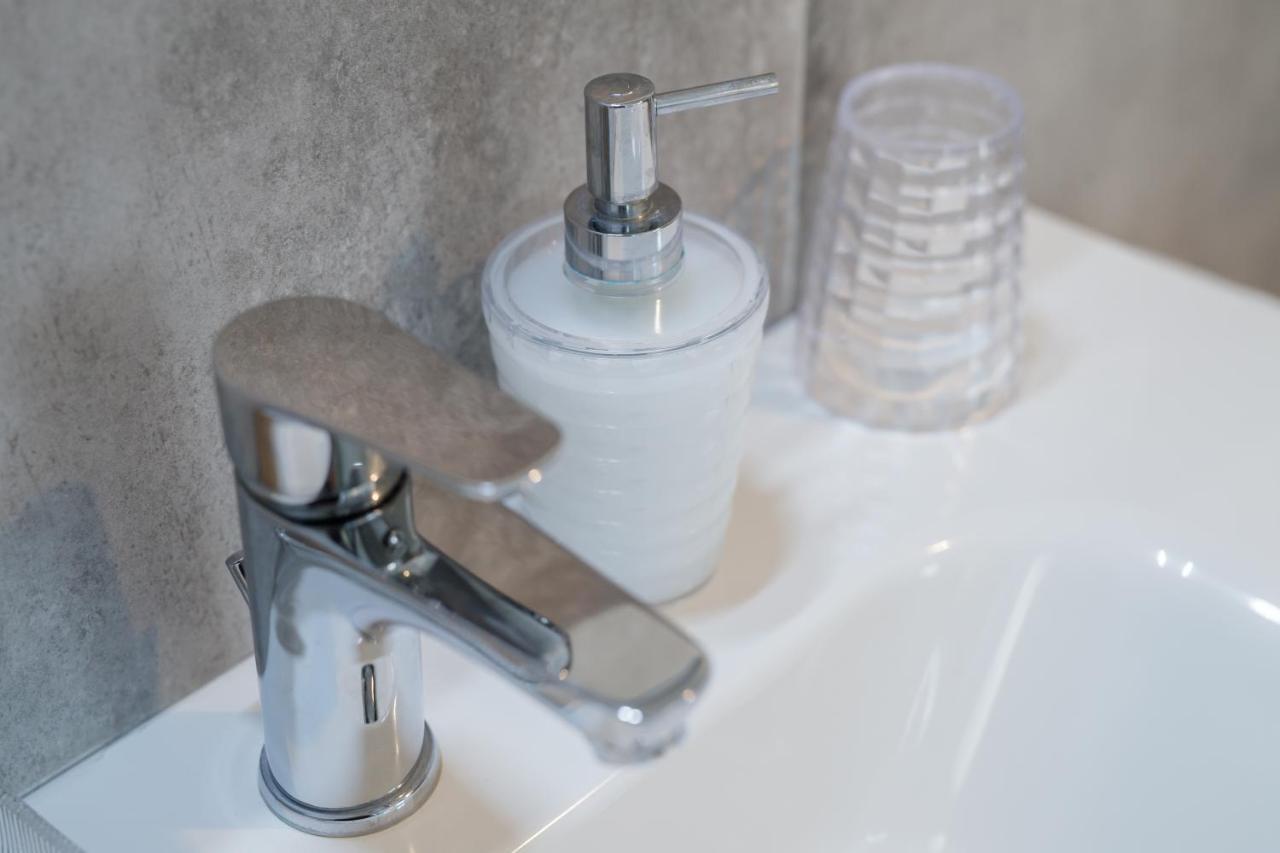 مبيت وإفطار كاستلْنْيوفو ديل غارد Mincio Relais المظهر الخارجي الصورة