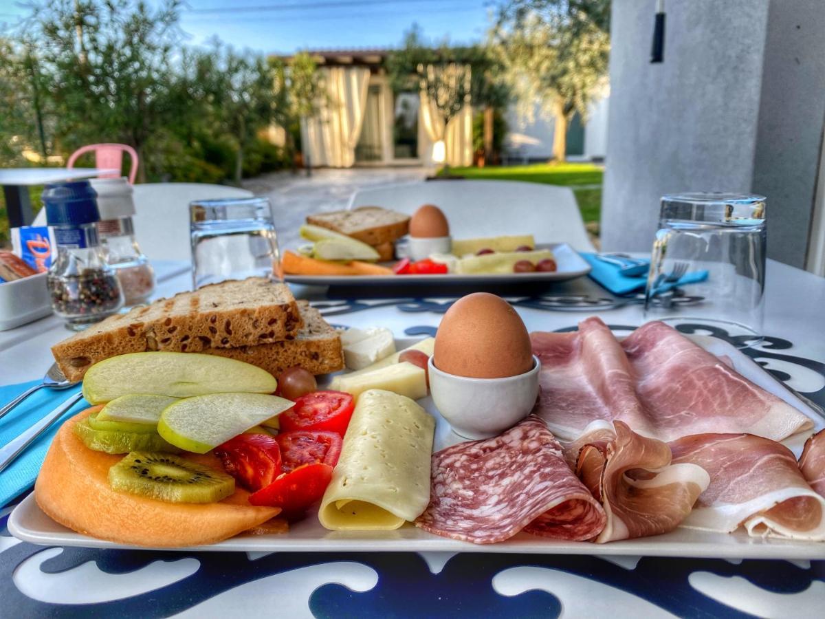 مبيت وإفطار كاستلْنْيوفو ديل غارد Mincio Relais المظهر الخارجي الصورة